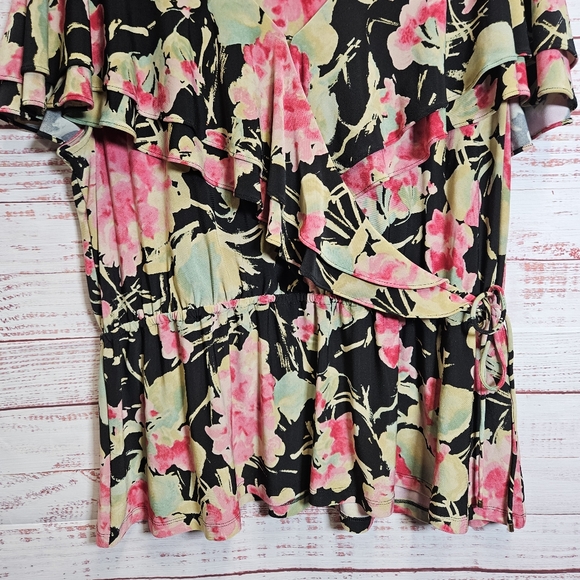 Lauren Ralph Lauren floral flutter sleeve blouse - Picture 5 of 15